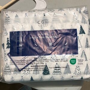 Microfiber 3-Piece Twin Sheet Set - White with Green Tree Print